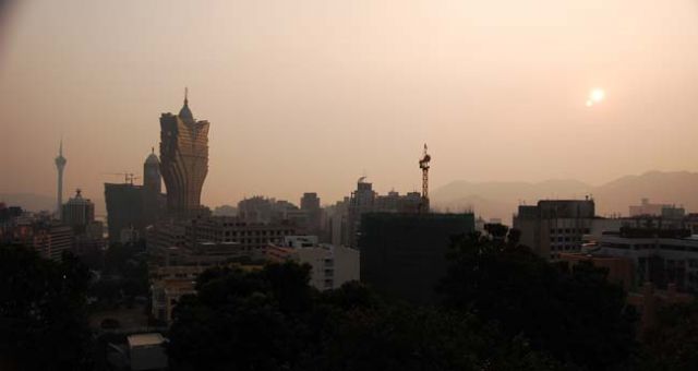 Zdjęcia: Makao, Casino Grand Lisboa w tle, MAKAO Zdjęcia: Makao, Casino Grand Lisboa w tle, MAKAO