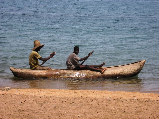 Zdjęcia: Maclear, plaża, Cape Maclear, "gdy odbijamy od portu...", MALAWI Zdjęcia: Maclear, plaża, Cape Maclear, "gdy odbijamy od portu...", MALAWI