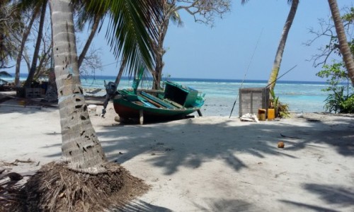 Zdjecie MALEDIWY / Baa Atol / Fullhadhoo Island / Warsztat naprawczy
