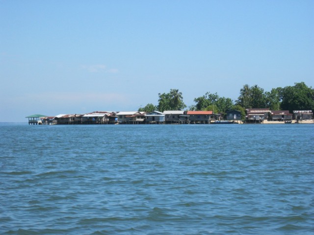 Zdj cia: Ocean, Borneo, Wioska na palach, MALEZJA