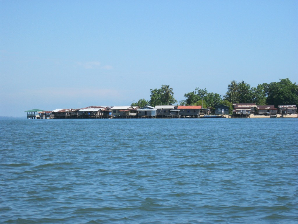 Zdjęcia: Ocean, Borneo, Wioska na palach, MALEZJA Zdjęcia: Ocean, Borneo, Wioska na palach, MALEZJA