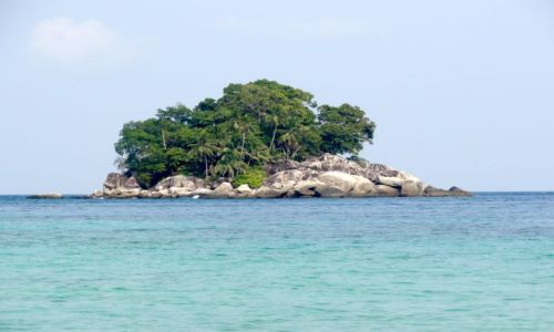 Zdjecie MALEZJA / Tioman / pnocne wybrzee wyspy / wysepka