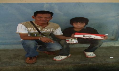 Zdjcie MALEZJA / Sabah / Borneo-Sandakan / ... rodzinny biznes 1 ....