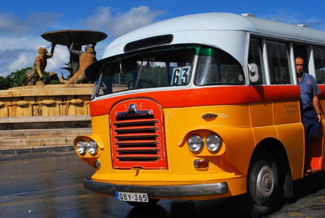 Zdjęcia: Valletta, Urok starych autobusów :), MALTA Zdjęcia: Valletta, Urok starych autobusów :), MALTA