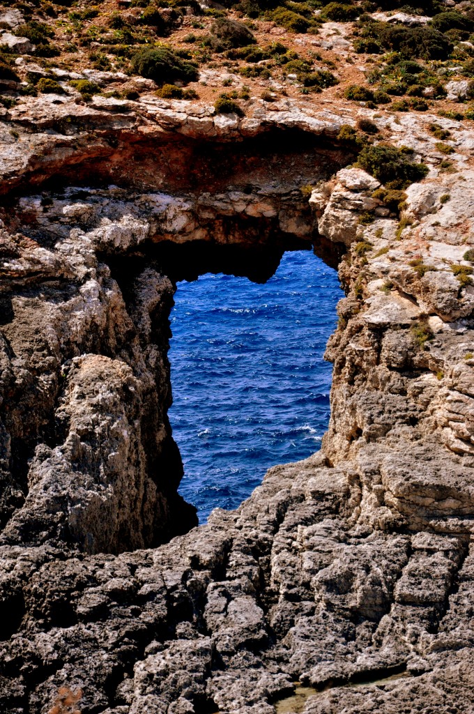 Zdjęcia: blue lagoon, comino, serce zaklęte w skale, MALTA Zdjęcia: blue lagoon, comino, serce zaklęte w skale, MALTA