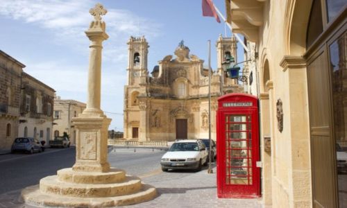 Zdjecie MALTA / Gozo / Gharb / Barokowy koci parafialny we wsi Għarb