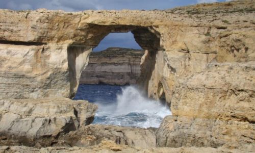 Zdjęcie MALTA / Wyspa Gozo / Malta / Lazurowe okno