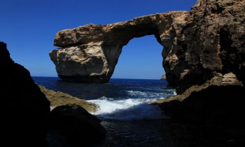Zdjecie MALTA / Gozo / Lazurowe okno / Niebiesko-biae
