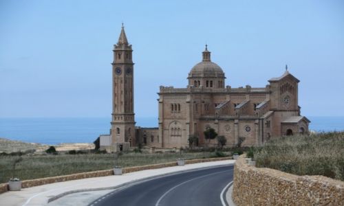 Zdjcie MALTA /  Gozo /  Ta 'Pinu / Narodowe Sanktuarium Matki Boej z Ta 'Pinu 
