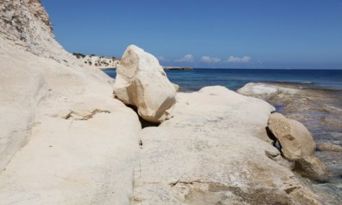 Zdjęcie MALTA / Marsaskala / Zatoka św. Tomasza / Biel I błękit