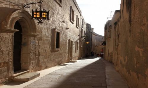 Zdjecie MALTA / Maltralna centralna / Mdina / Uliczka