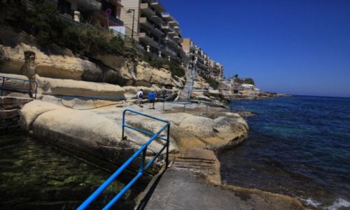 Zdjcie MALTA / Gozo / Marsalforn / Promenada