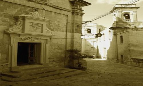 Zdjęcie MALTA / Malta / Vittoriosa / Zaułek