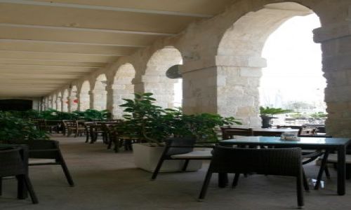 Zdjęcie MALTA / Malta / Vittoriosa / Czas na kawę