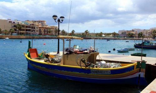 Zdjęcie MALTA / Malta Południowo-wschodnia / Marsaskala / Łódka luzzu