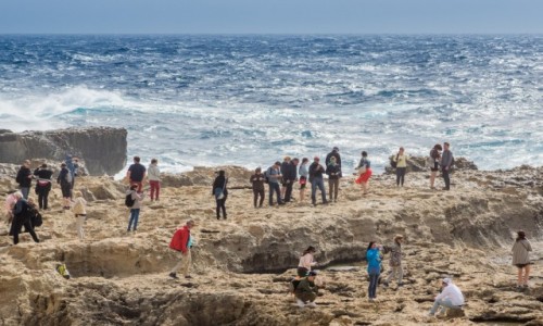 Zdjecie MALTA / - / w pobliu Azure Window / Turyci na Gozo co drugi z Polski