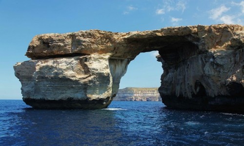 Zdjecie MALTA / Gozo / Dwejra  / Okno z widokiem, czyli widok na okno