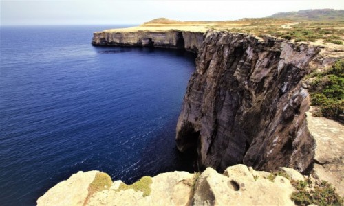 Zdjcie MALTA / Gozo / Wied il-Mielaħ / Klify