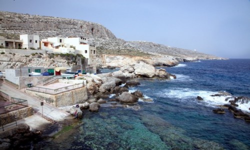 Zdjęcie MALTA / Siġġiewi / Għar Lapsi  / Mało uczęszczany zakątek