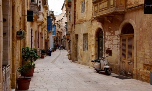 Zdjecie MALTA / Trjmiasto / Birgu  / Uliczkami Birgu 3