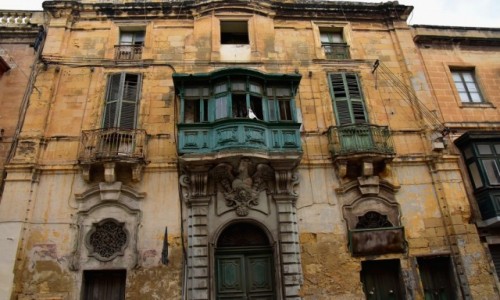 Zdjecie MALTA / Trjmiasto / Bormla / Stare kamienice w Bormli