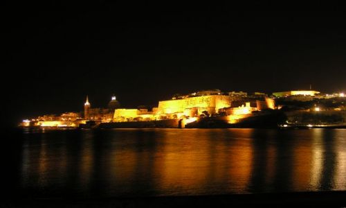 Zdjcie MALTA / La Valletta / La Valletta / stolica noc2