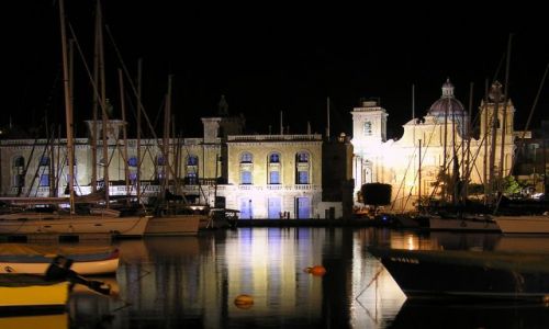Zdjecie MALTA / trzy miasta / sanglea / nocny port 