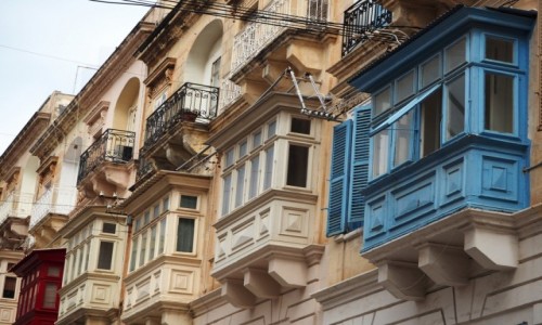 Zdjcie MALTA / Malta / Sliema / Maltaskie balkony
