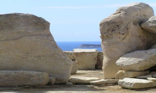 Zdjęcie MALTA / malta / Mnajdra / parę starych kamieni...