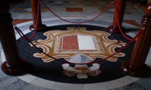 Zdjęcie MALTA / Malta / Zamek maltański / Wnętrze zamku rycerzy maltańskich