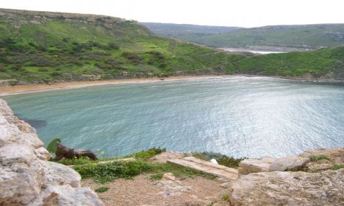 Zdjęcie MALTA / zachodnia część Malty / wysepka / Gnejna bay
