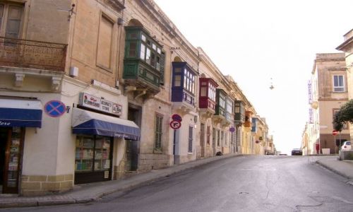 Zdjęcie MALTA / Valetta / Sliema / Sliema-kolorowe balkony