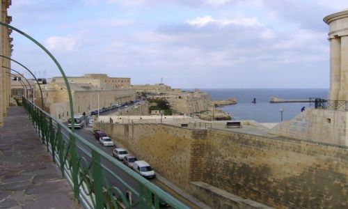 Zdjęcie MALTA / Malta / La Valetta / Mur obronny