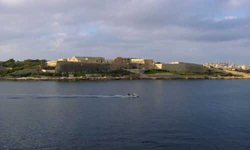 Zdjęcie MALTA / Malta / La Valetta / Valetta i słońce