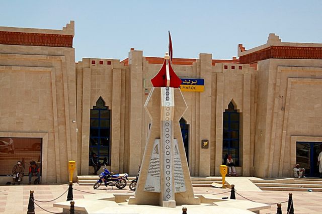 Zdjęcia: w drodze do OUARZAZATE, Droga tysiąca kazb., Miasteczko, MAROKO Zdjęcia: w drodze do OUARZAZATE, Droga tysiąca kazb., Miasteczko, MAROKO