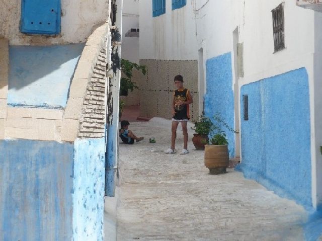 Zdjęcia: Chefchaouen, Aryka północno - zachodnia, Dzieci z krainy niebieskich domów, MAROKO Zdjęcia: Chefchaouen, Aryka północno - zachodnia, Dzieci z krainy niebieskich domów, MAROKO