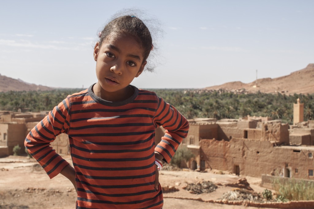 Zdjęcia: Zaouia Lakdima, Meknes-Tafilalt, Marokańska dziewczynka, MAROKO Zdjęcia: Zaouia Lakdima, Meknes-Tafilalt, Marokańska dziewczynka, MAROKO