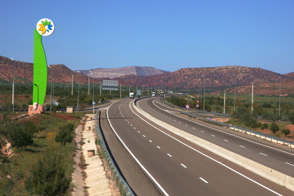 Zdjęcia: W drodze do Agadir, Maroko Południowe, Autostrada, MAROKO Zdjęcia: W drodze do Agadir, Maroko Południowe, Autostrada, MAROKO
