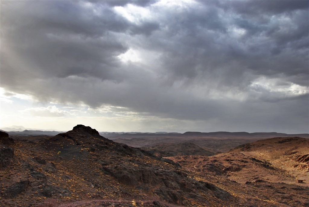 Zdjęcia: okolice Taliouine, Sus-Massa, przed burzą, MAROKO Zdjęcia: okolice Taliouine, Sus-Massa, przed burzą, MAROKO