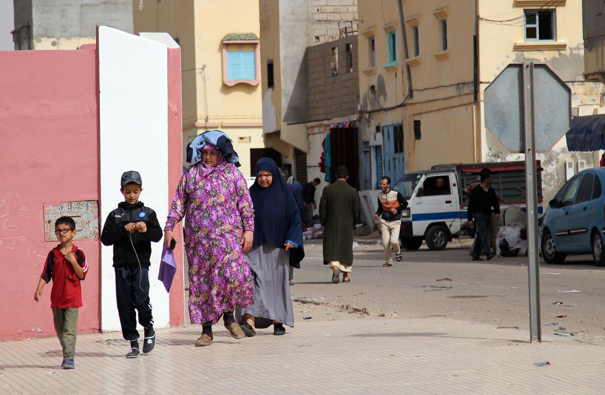 Zdjęcia: gdzieś po drodze, Sahara Zachodnia, Rodzinnie,chłopcy zawsze przodem, MAROKO Zdjęcia: gdzieś po drodze, Sahara Zachodnia, Rodzinnie,chłopcy zawsze przodem, MAROKO
