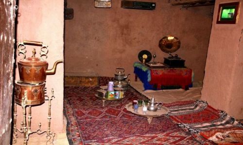 Zdjęcie MAROKO / - / Ksar Tisseergat / W muzeum #2