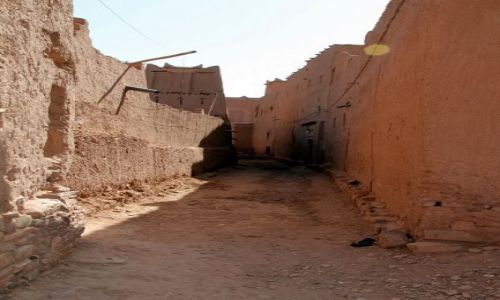 Zdjęcie MAROKO / - / Ksar Tisseergat / Uliczka