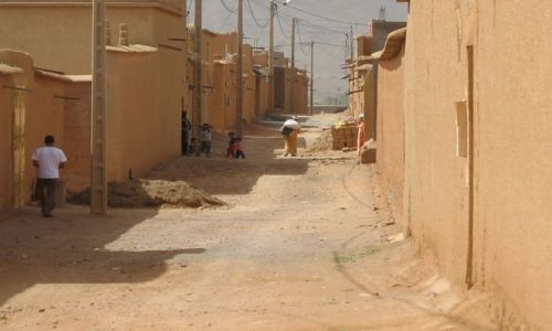 Zdjęcie MAROKO / - / Nekob / ulice pustynnego miasta