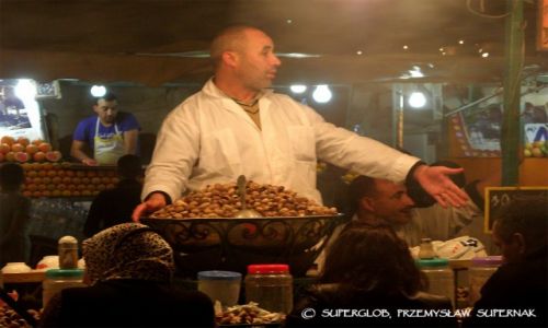 Zdjecie MAROKO / Marrakesz / Marrakesz / Demma el-Fna 4