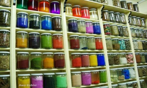 Zdj cie MAROKO / Południe / Marrakesh / Galeria kosmetyków i mieszanek na suku w Marrakeshu Zdj cie MAROKO / Południe / Marrakesh / Galeria kosmetyków i mieszanek na suku w Marrakeshu