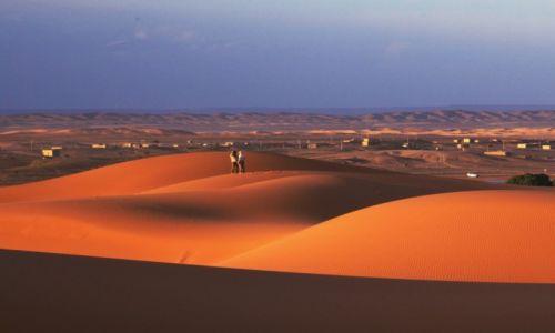 Zdjcie MAROKO / Tafilalet / Erg Chebbi / Tych dwoje