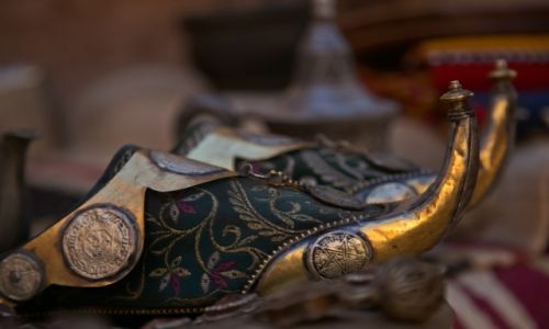 Zdjęcie MAROKO / - / Ait-Bin Haddou / Siedmiomilowe buty