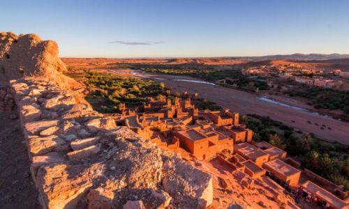Zdjecie MAROKO / Ait Ben Haddou / Ait Ben Haddou / Ait Ben Haddou o zachodzie soca fot. Remigiusz Latek