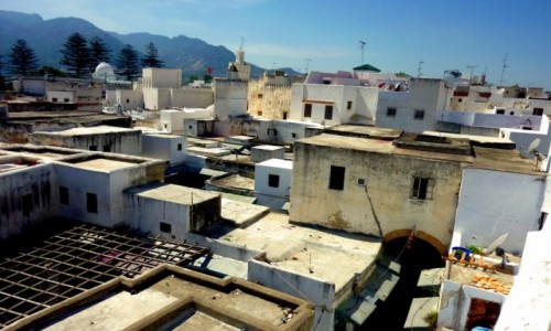 Zdjcie MAROKO / Tanger / Tanger / nad dachami Tangeru