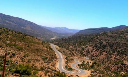 Zdjecie MAROKO / Sus-Massa-Dara / Atlas / Zakrcona, zakrcona...